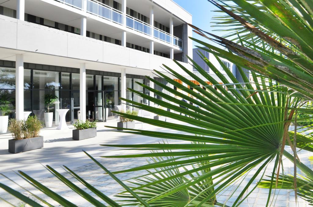 Golden Tulip Pornic Suites- Appart Hotel Exterior foto